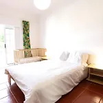 Cuca By Refugio Vila *