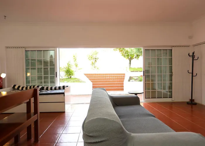 Cuca By Refugio Villa