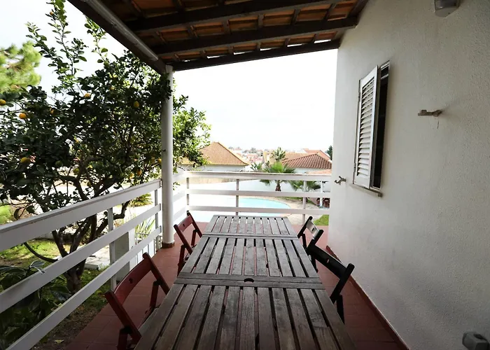 Cuca By Refugio * Almada